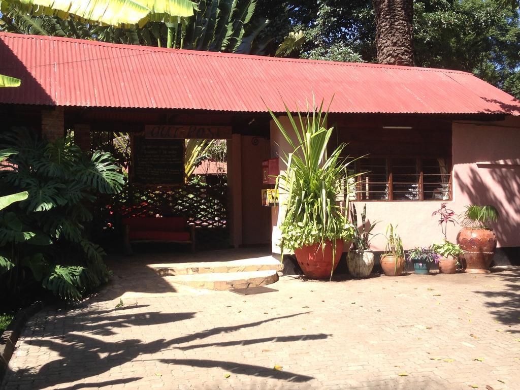 Outpost Lodge Arusha Bagian luar foto