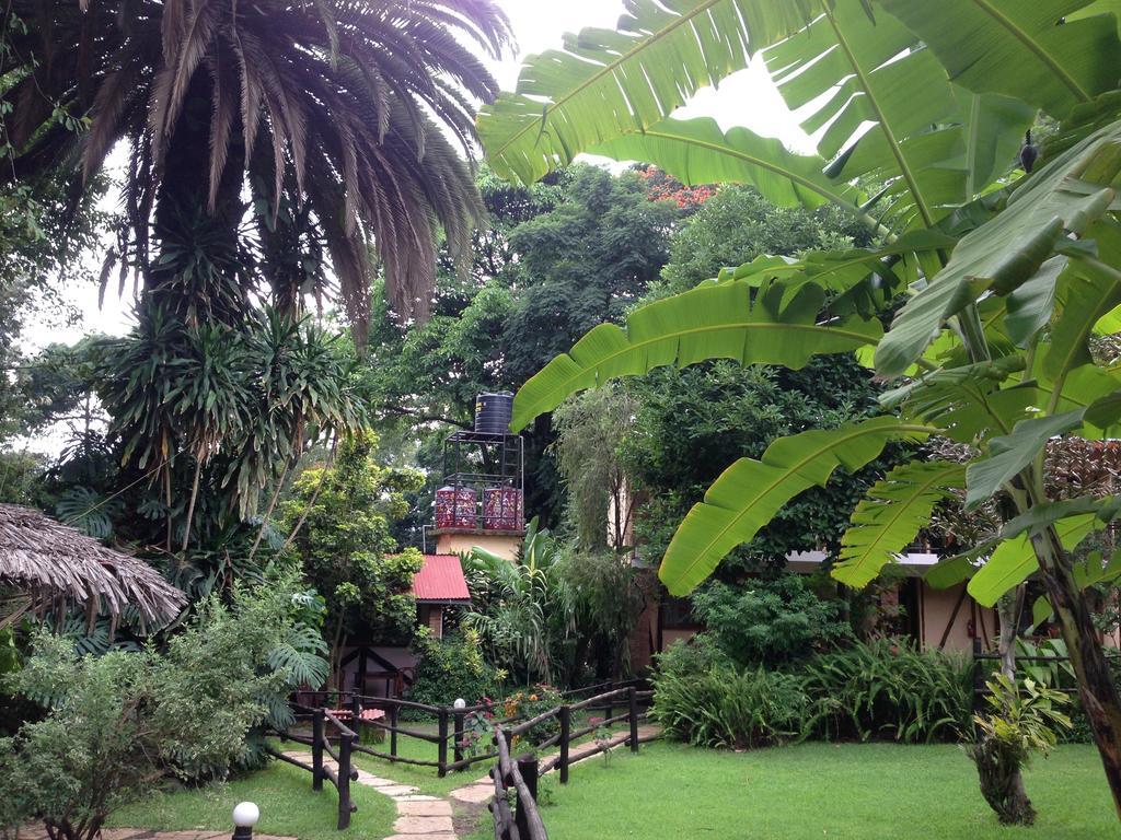 Outpost Lodge Arusha Bagian luar foto