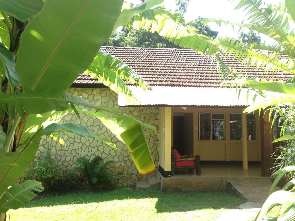 Outpost Lodge Arusha Ruang foto