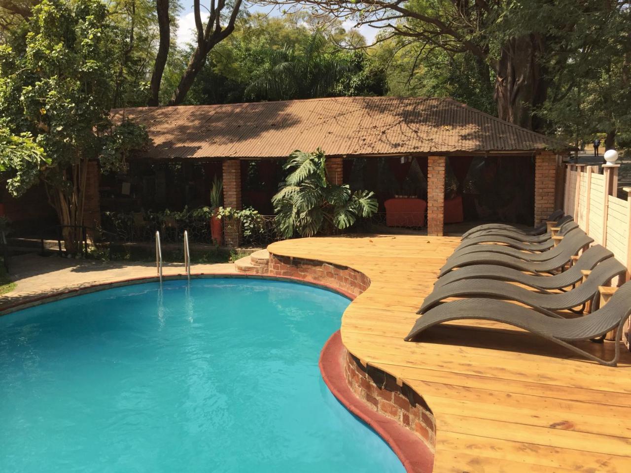 Outpost Lodge Arusha Bagian luar foto
